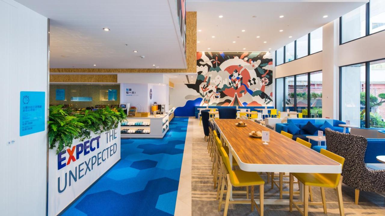 Holiday Inn Express Taichung Fengchia By Ihg Esterno foto