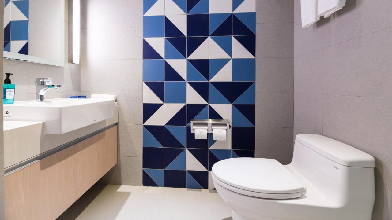 Holiday Inn Express Taichung Fengchia By Ihg Esterno foto