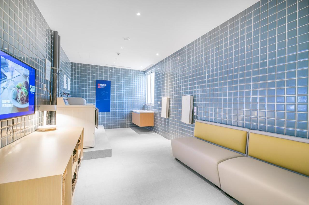Holiday Inn Express Taichung Fengchia By Ihg Esterno foto
