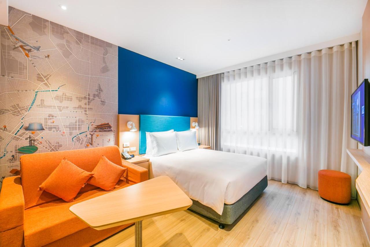 Holiday Inn Express Taichung Fengchia By Ihg Esterno foto