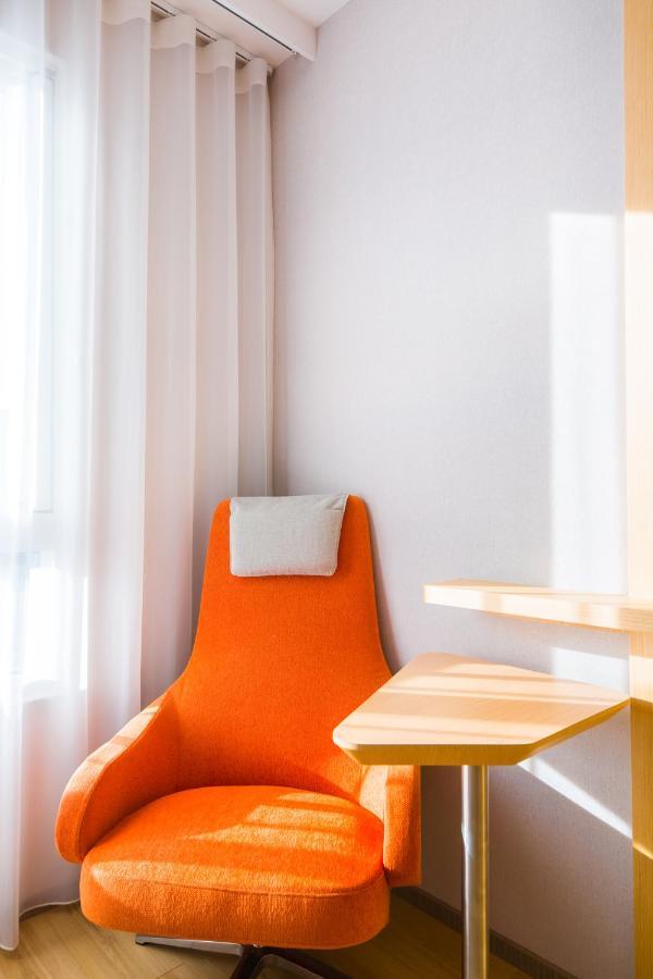 Holiday Inn Express Taichung Fengchia By Ihg Esterno foto