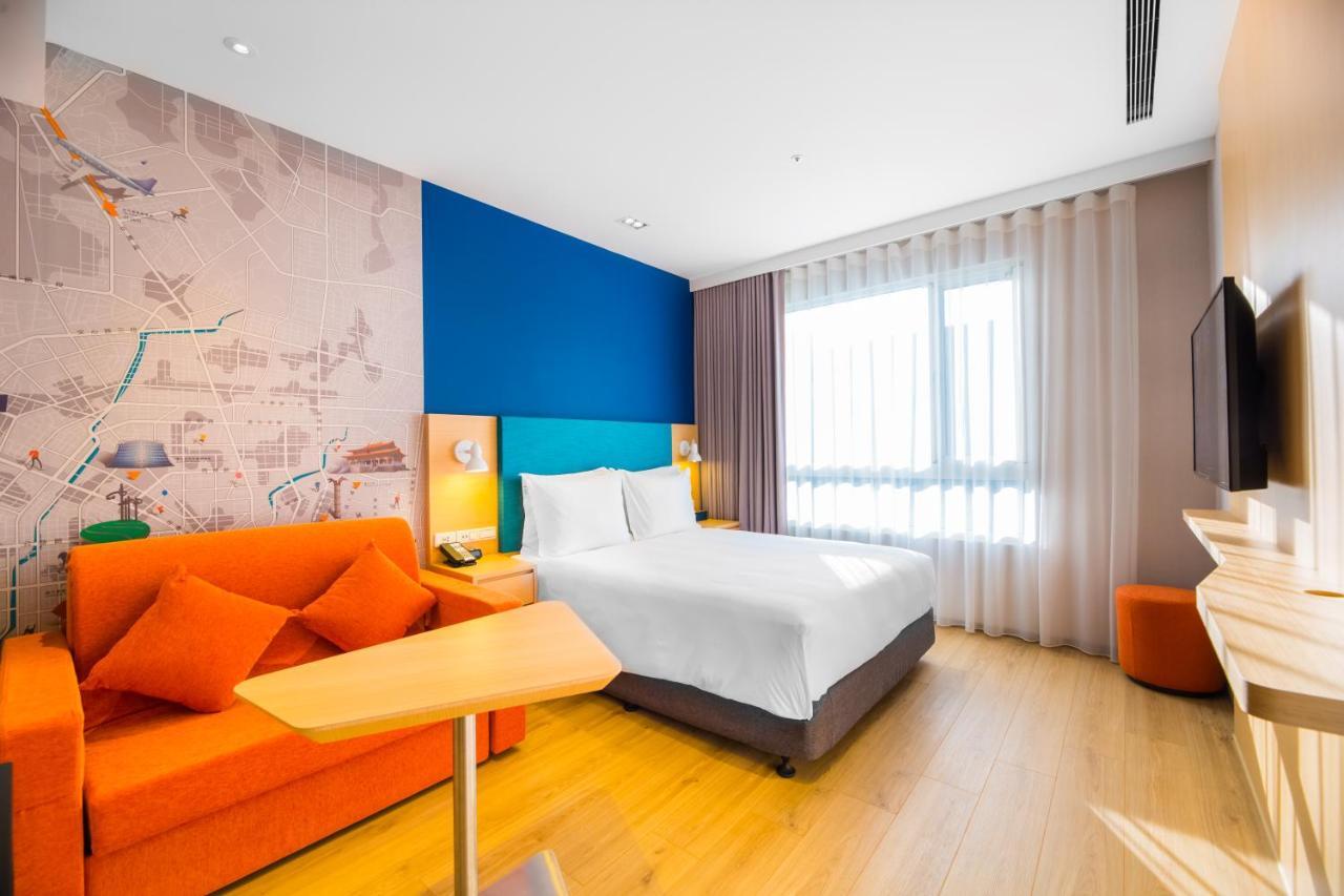 Holiday Inn Express Taichung Fengchia By Ihg Esterno foto