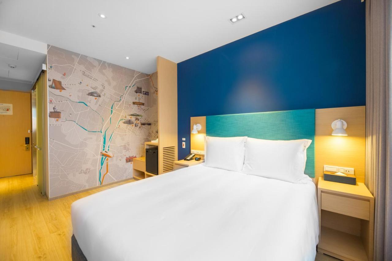 Holiday Inn Express Taichung Fengchia By Ihg Esterno foto